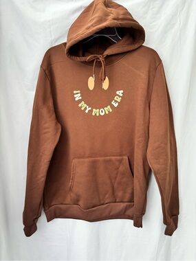 “In my mom era” graphic sweatshirt